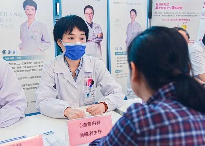 熬夜透支+运动强补，警惕心源性猝死风险！