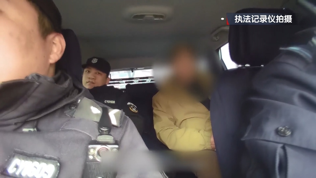 70岁老人要求购买15万元超市购物卡！北京警方紧急拦截！