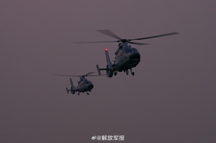 成长!一起看新飞行员夜间飞行训练 成长!一起看新飞行员夜间飞行训练