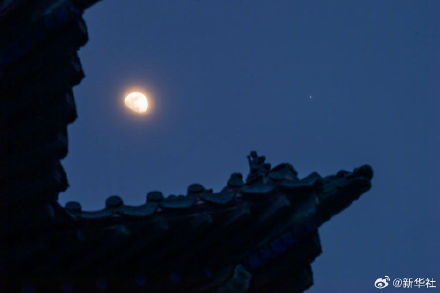 就在明天！木星合月将带来高颜值星月对话