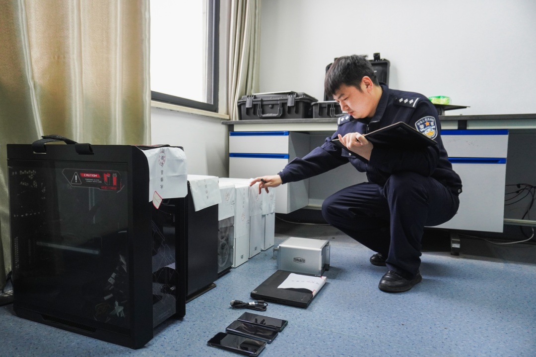 只下单不发货？揭秘盗版网站的黑色牟利链条