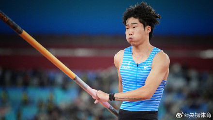 李晨洋创撑竿跳高新全国纪录