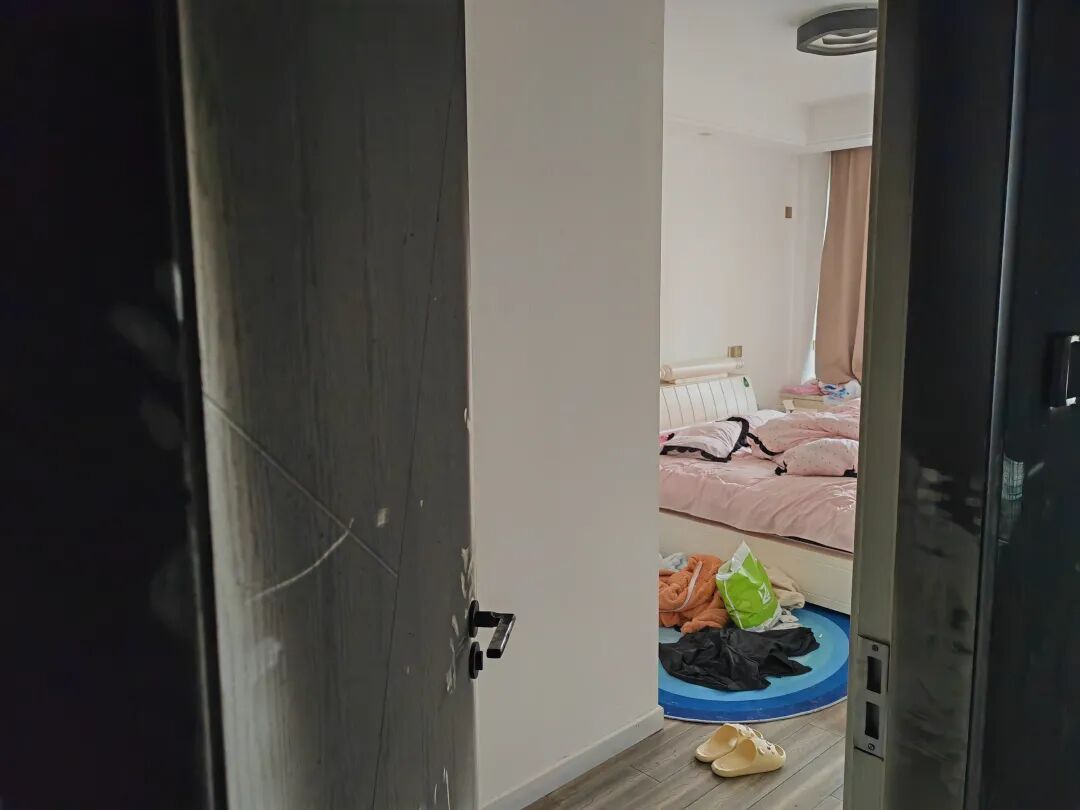 女子一觉睡醒发现床边围满消防员,原来是一笼包子“闯祸”了 女子一觉睡醒发现床边围满消防员,原来是一笼包子“闯祸”了