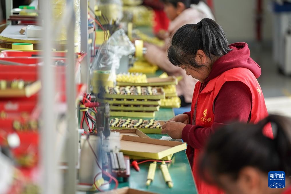 云南会泽：聚焦搬迁群众家门口就业需求