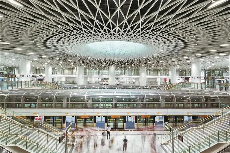 全国超大城市第一!深圳“小出行”里藏着大幸福 全国超大城市第一!深圳“小出行”里藏着大幸福