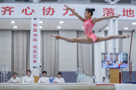 国家女子体操队冬训“扬长补短”展现新突破