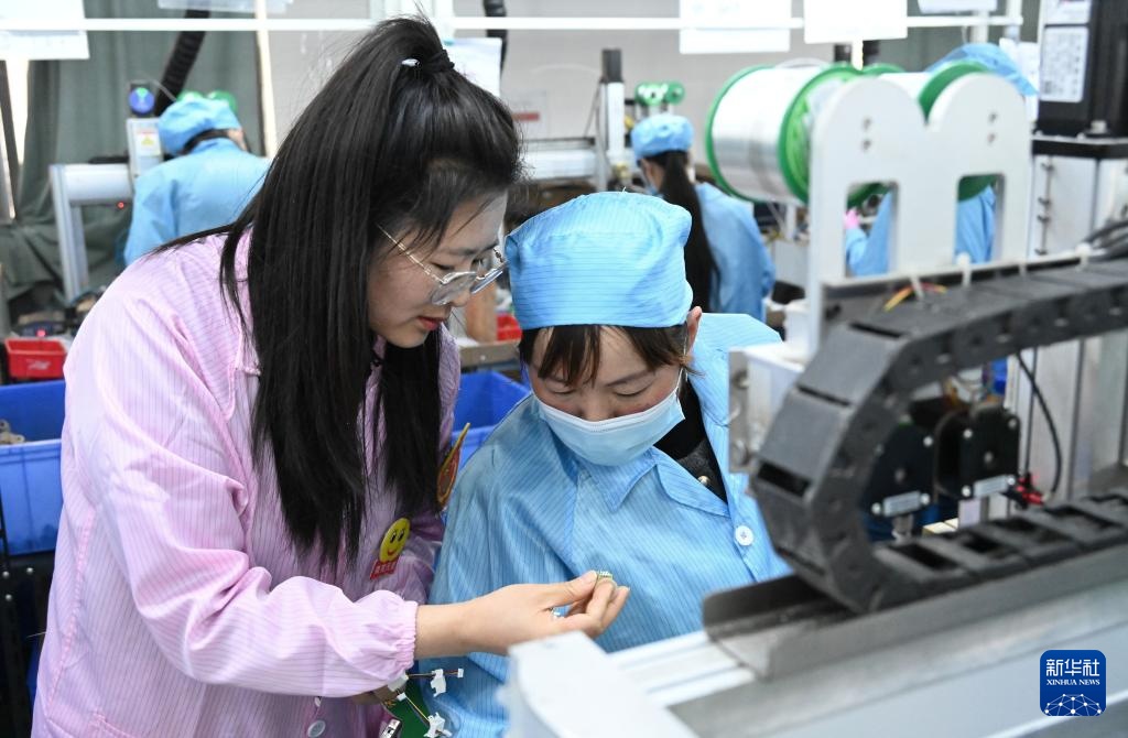 云南会泽：聚焦搬迁群众家门口就业需求