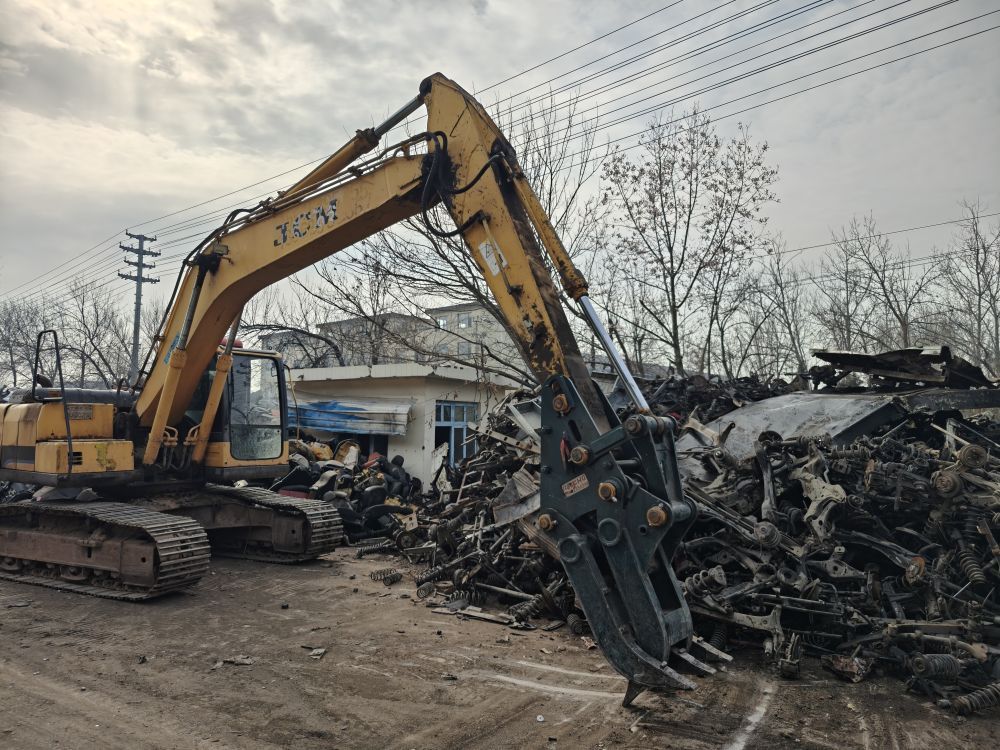 新华视点｜报废汽车拆解乱象追踪