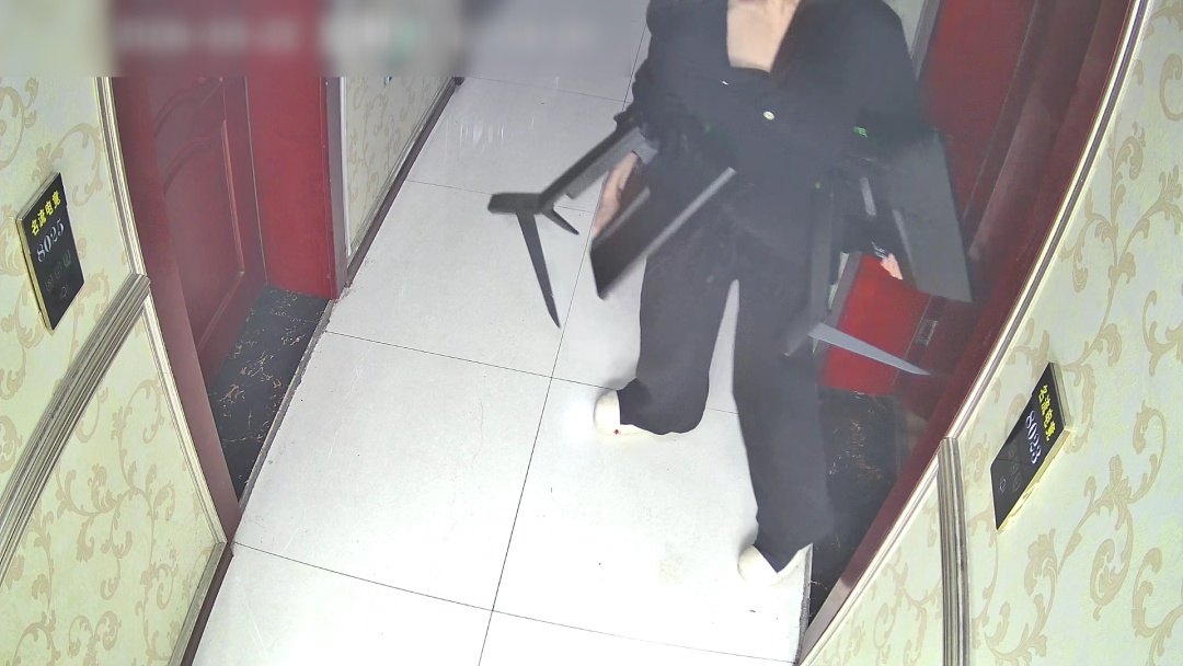 贵阳警方7小时破获电竞酒店电脑被盗案 贵阳警方7小时破获电竞酒店电脑被盗案