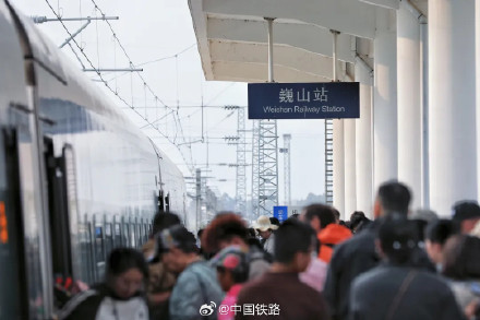 日均接待6000人次!最近这座县城火车站火了 日均接待6000人次!最近这座县城火车站火了