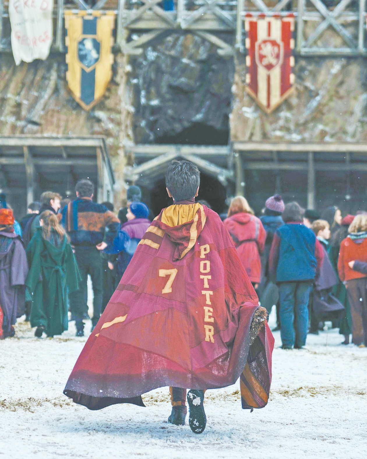 计划2027年上线，《哈利·波特》剧集首曝剧照