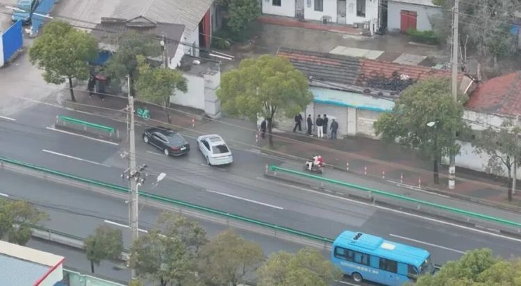 警惕!未满14岁男生被利用,不止一次当“取现车手”!上海警方披露典型案例 警惕!未满14岁男生被利用,不止一次当“取现车手”!上海警方披露典型案例