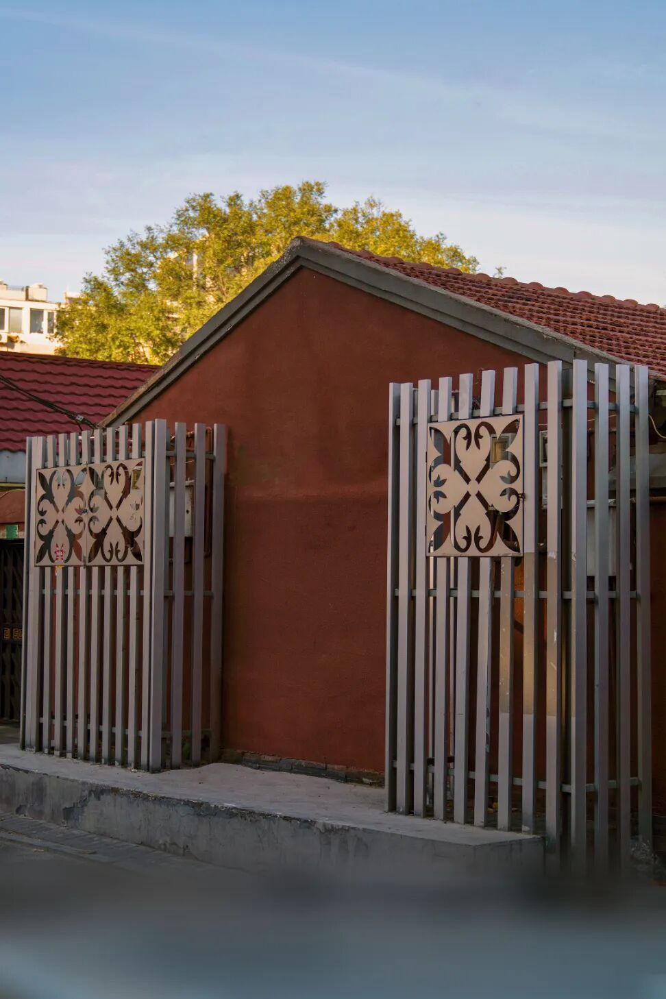 北京胡同里,悄悄多了些“新东西”?电箱穿新衣、路灯有“翅膀”…… 北京胡同里,悄悄多了些“新东西”?电箱穿新衣、路灯有“翅膀”……