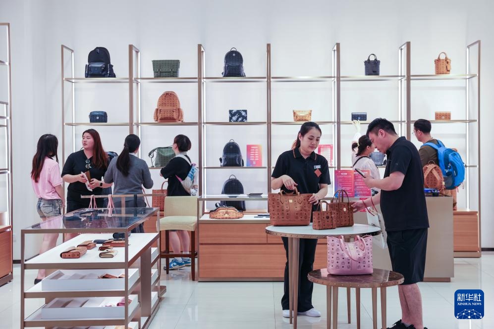 封关百日 免税红利持续释放 封关百日 免税红利持续释放