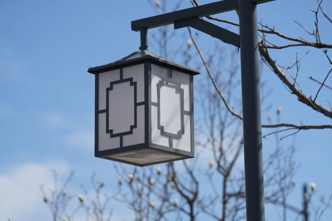 北京胡同里,悄悄多了些“新东西”?电箱穿新衣、路灯有“翅膀”…… 北京胡同里,悄悄多了些“新东西”?电箱穿新衣、路灯有“翅膀”……