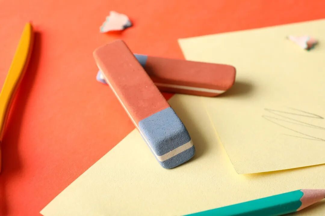 拿袜子做这个动作,你干过吗?后果可能很严重…… 拿袜子做这个动作,你干过吗?后果可能很严重……