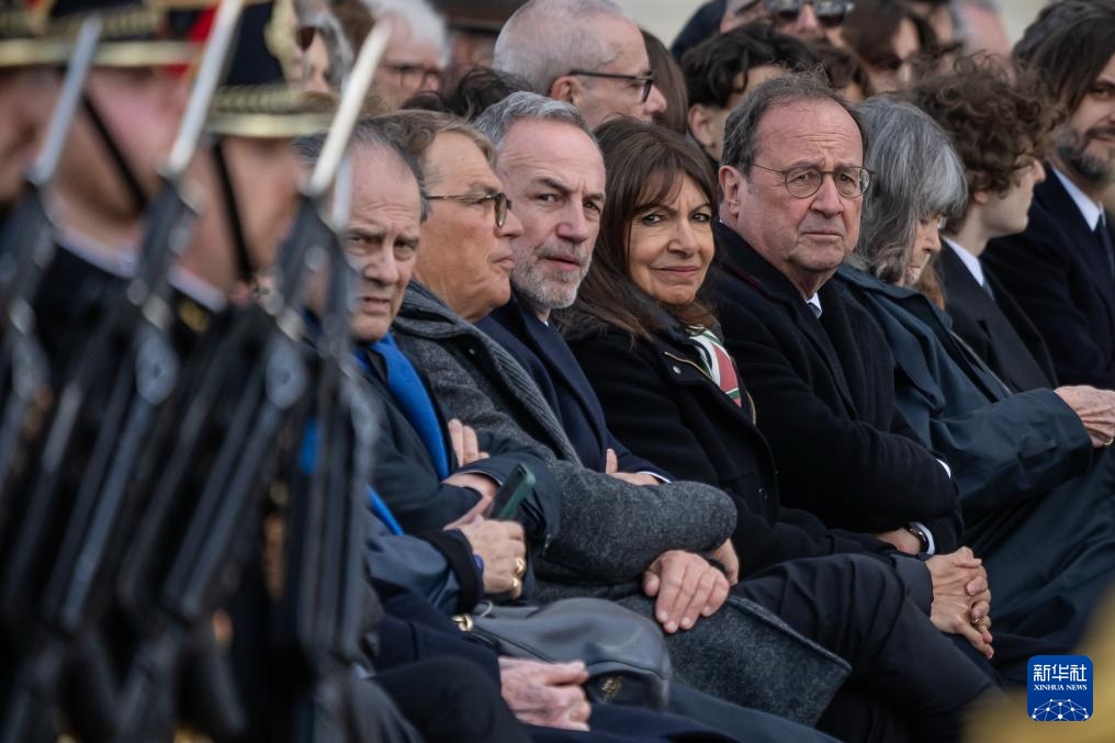 法国举行活动悼念前总理若斯潘