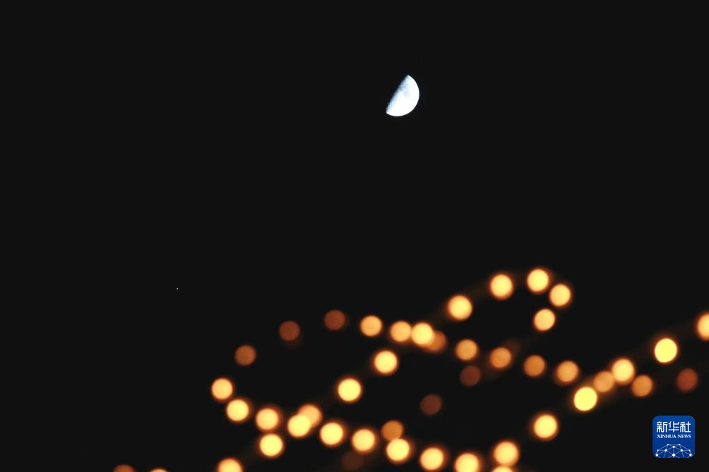 星空相册丨木星合月献上高颜值“星月对话”