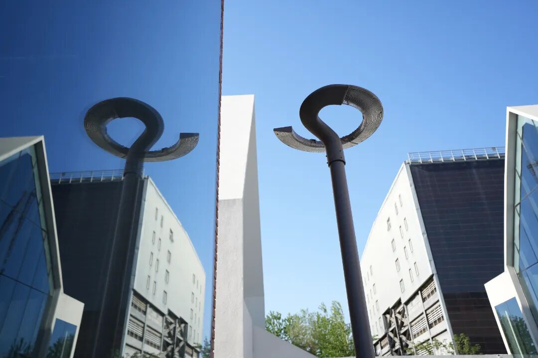 北京胡同里,悄悄多了些“新东西”?电箱穿新衣、路灯有“翅膀”…… 北京胡同里,悄悄多了些“新东西”?电箱穿新衣、路灯有“翅膀”……