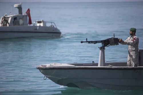 针对全球能源“咽喉”，伊朗出手