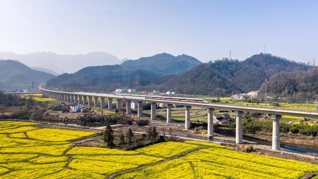 预计单日客发创新高！长三角铁路2026年春假清明运输方案出台