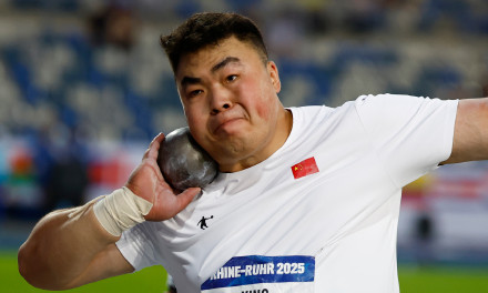 邢家梁三破男子铅球全国纪录 邢家梁三破男子铅球全国纪录