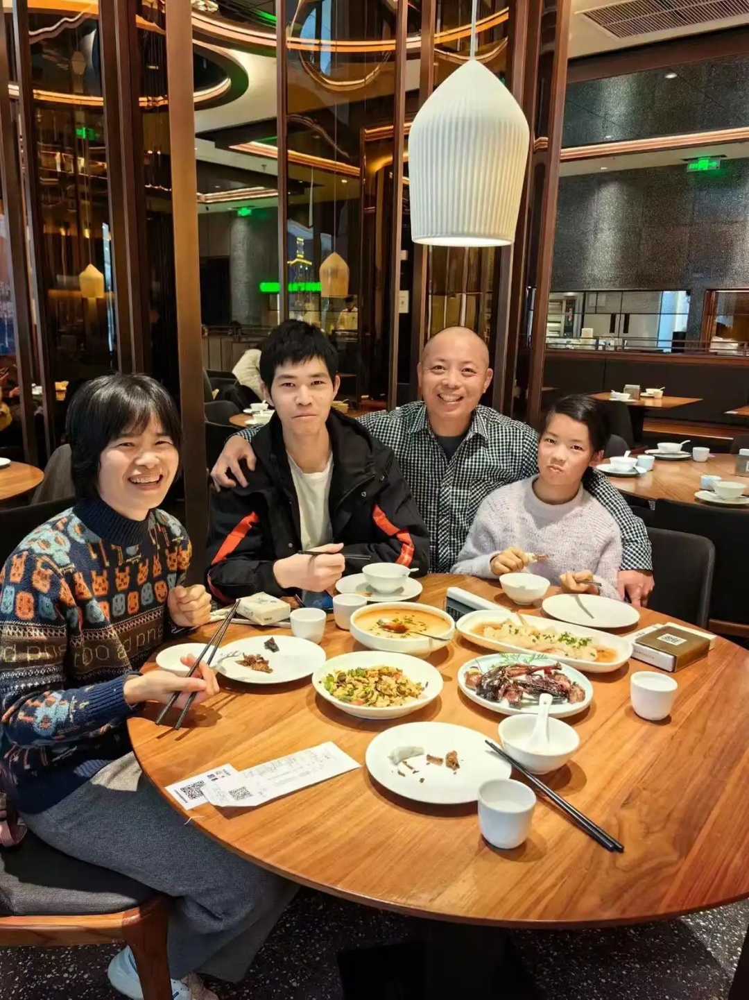 “到上天竺求男友的,我有个儿子!”杭州公交司机逗得全网爆笑 “到上天竺求男友的,我有个儿子!”杭州公交司机逗得全网爆笑