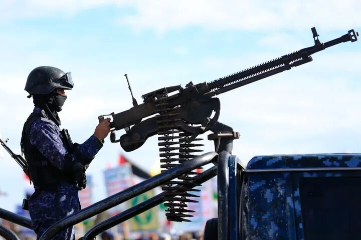 胡塞武装警告可能参战