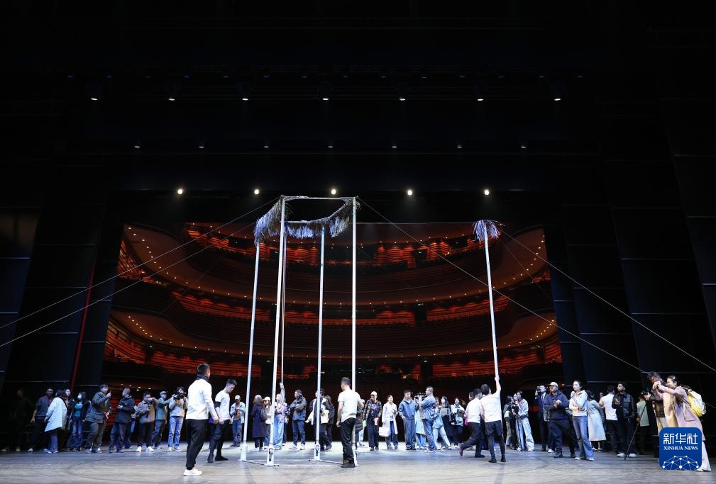 杂技剧《先声》在沈阳上演
