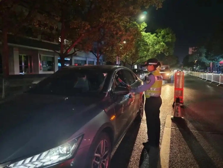 警号061193，解封