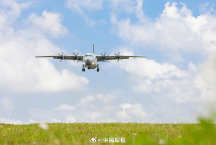 转存收藏!蓝天白云和战机太适配了 转存收藏!蓝天白云和战机太适配了