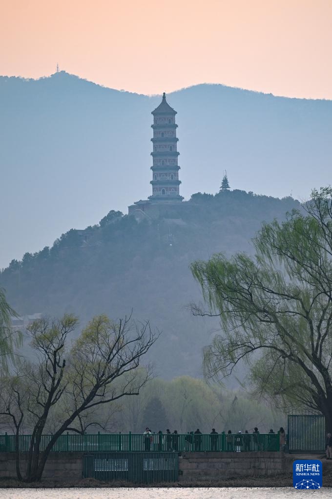 颐和园寻春 颐和园寻春