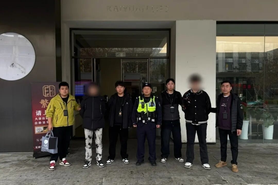 男子：“老婆，我梦见我被抓了” &nbsp; 网友：梦得真准……