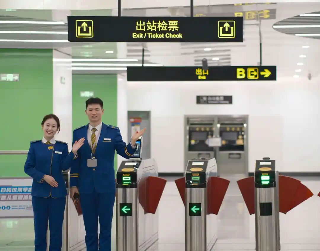 今日郑州地铁部分线路将延长运营服务时间→ 今日郑州地铁部分线路将延长运营服务时间→