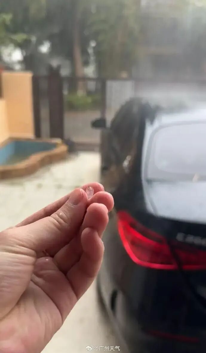 广州花都下冰雹了!部分区正在发布雷雨大风冰雹等预警信号 广州花都下冰雹了!部分区正在发布雷雨大风冰雹等预警信号