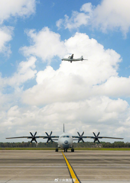 转存收藏!蓝天白云和战机太适配了 转存收藏!蓝天白云和战机太适配了