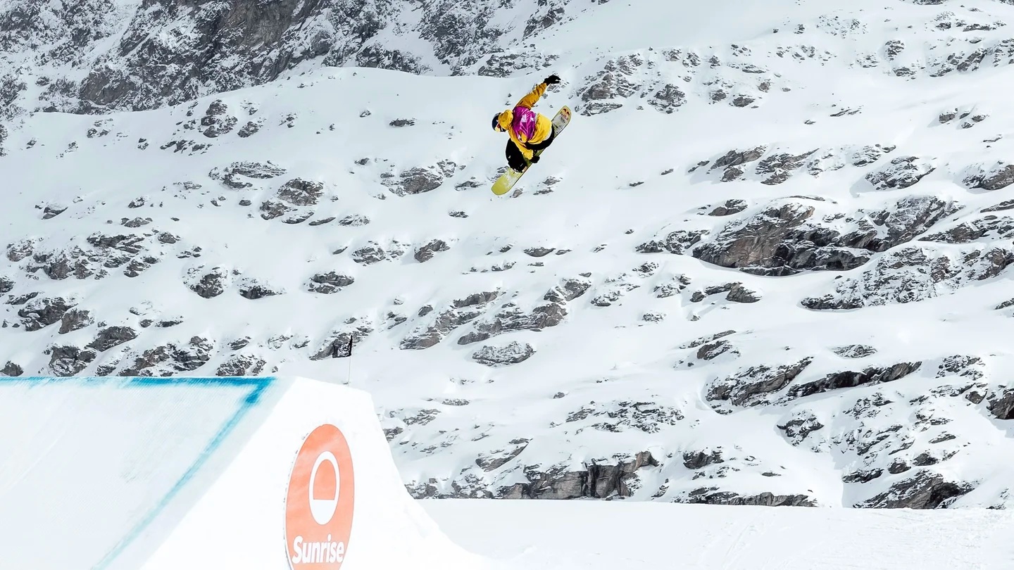 苏翊鸣获得坡面障碍技巧世界杯总冠军 赛季双冠创历史 苏翊鸣获得坡面障碍技巧世界杯总冠军 赛季双冠创历史