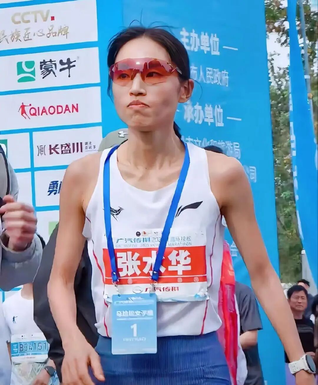 时隔一周,“最快女护士”张水华柳州马拉松夺冠,辞职后已拿下两个冠军 时隔一周,“最快女护士”张水华柳州马拉松夺冠,辞职后已拿下两个冠军