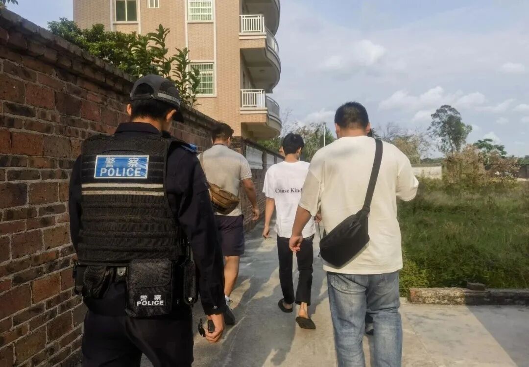 QQ群内冒充老师收费，多名家长被骗！兰州警方跨省破案挽损！