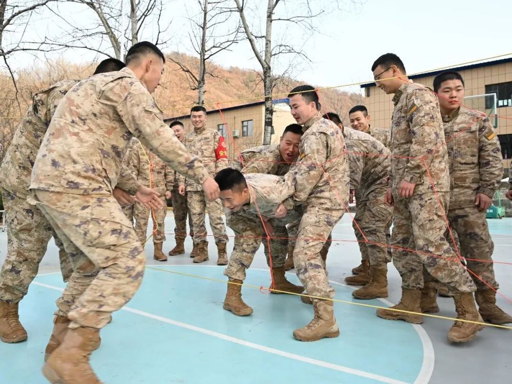 春风送暖，他们带着“服务包”出发……