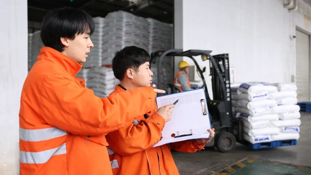 开辟绿色通道，铁路人这样争分夺秒！