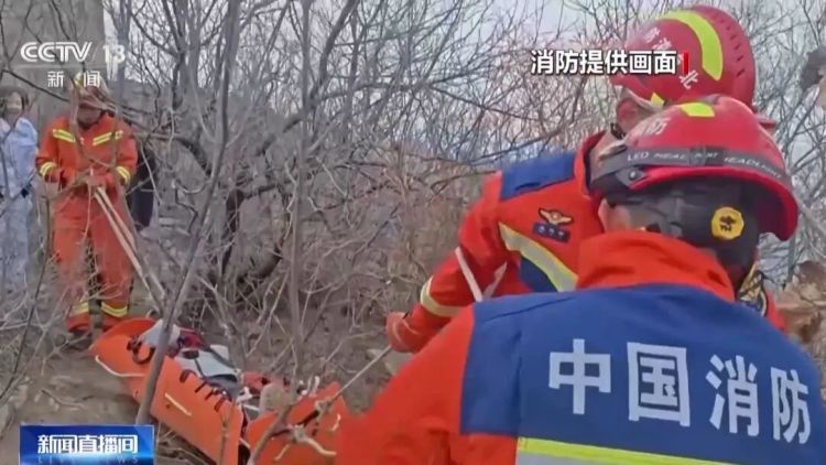 意外扭伤怎么办？别乱动！用2根树枝即可应急