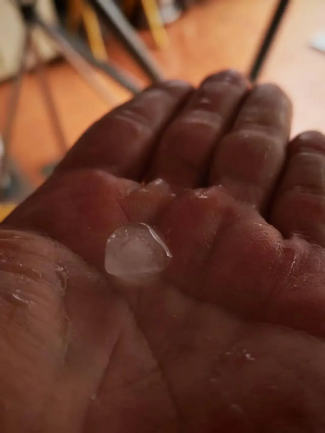 广州市区多地出现冰雹！清明天气提前看.......