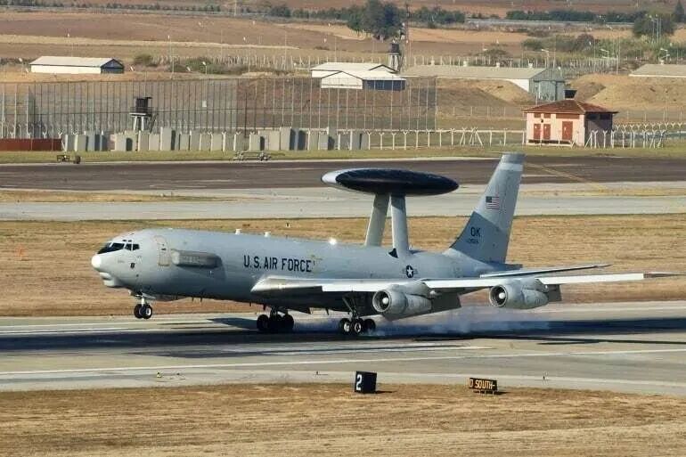 单价7亿美元，美军E-3预警机遭袭受损