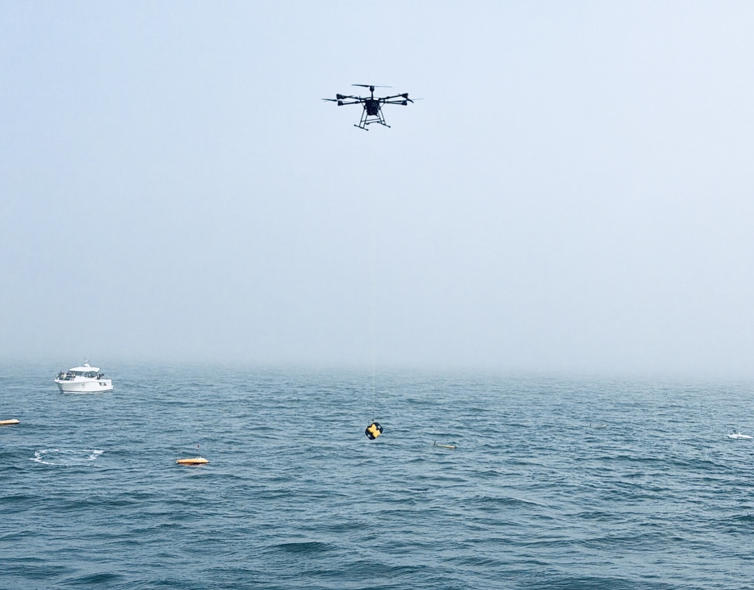 我国首套！最强大脑+无人“天团”，出海演练