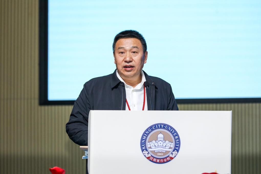 下午4:30锁教学楼? 校长：专治“脆皮大学生”