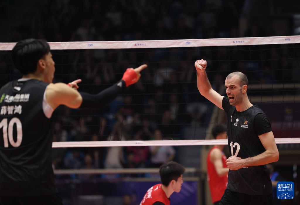男排超级联赛总决赛冠亚军决赛首回合：天津食品集团胜保定沃隶