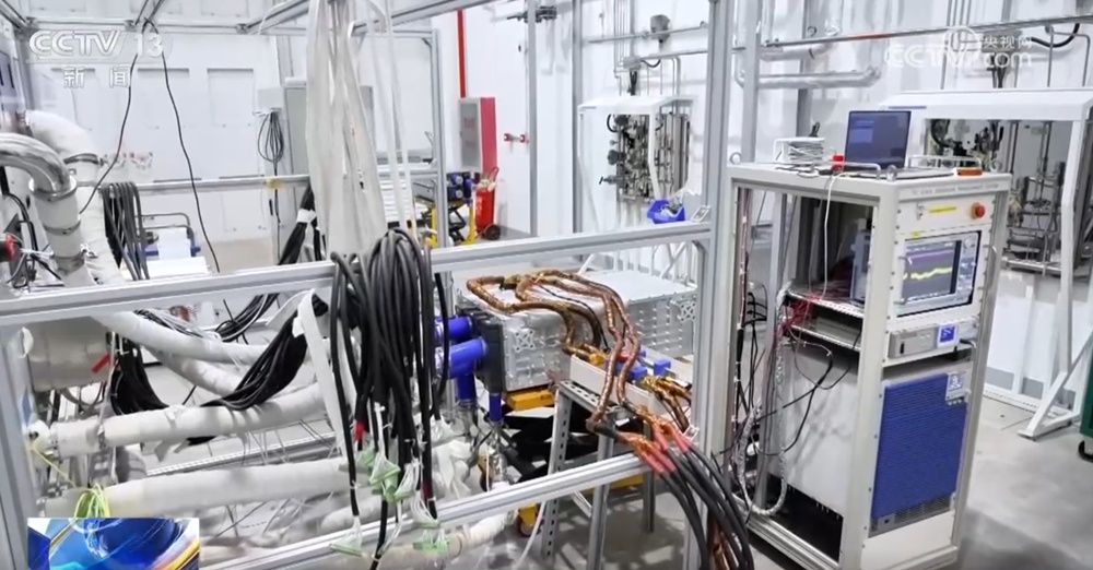 商业保险开发、氢能产品耐久性验证 新能源汽车高质量发展按下“加速键”