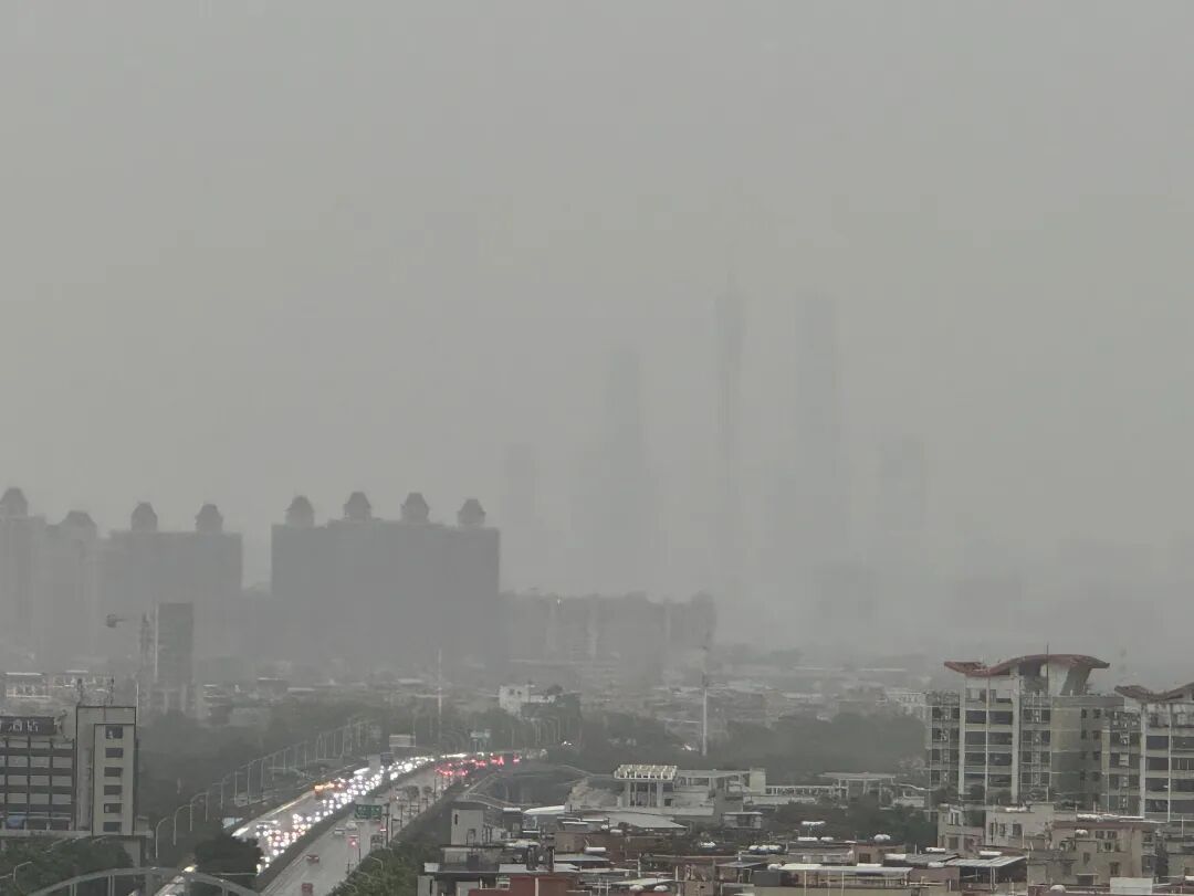 雷雨大风、冰雹橙色预警！此轮强对流天气进入最强时段！清明假期这些地方有暴雨→