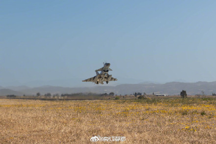 转存收藏！又被咱家战机大片帅到了